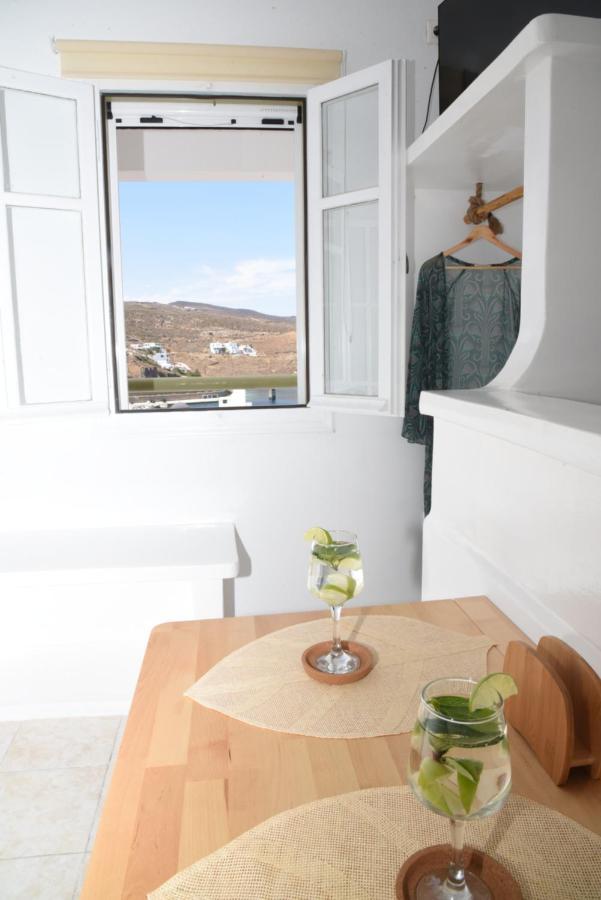 Nefeli Suites Kythnos Loutrá Dış mekan fotoğraf