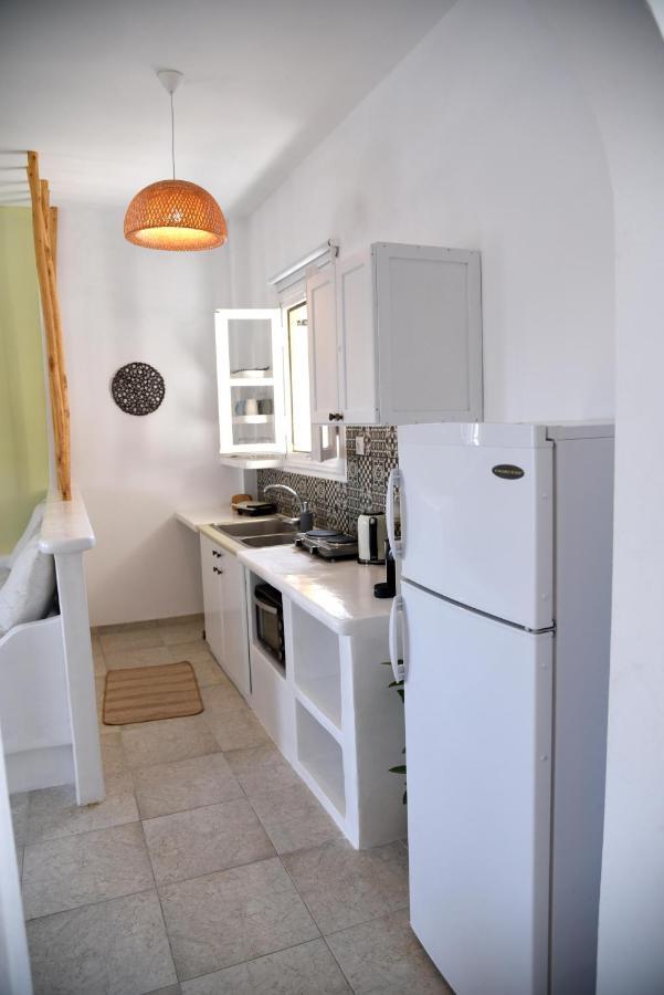 Nefeli Suites Kythnos Loutrá Dış mekan fotoğraf