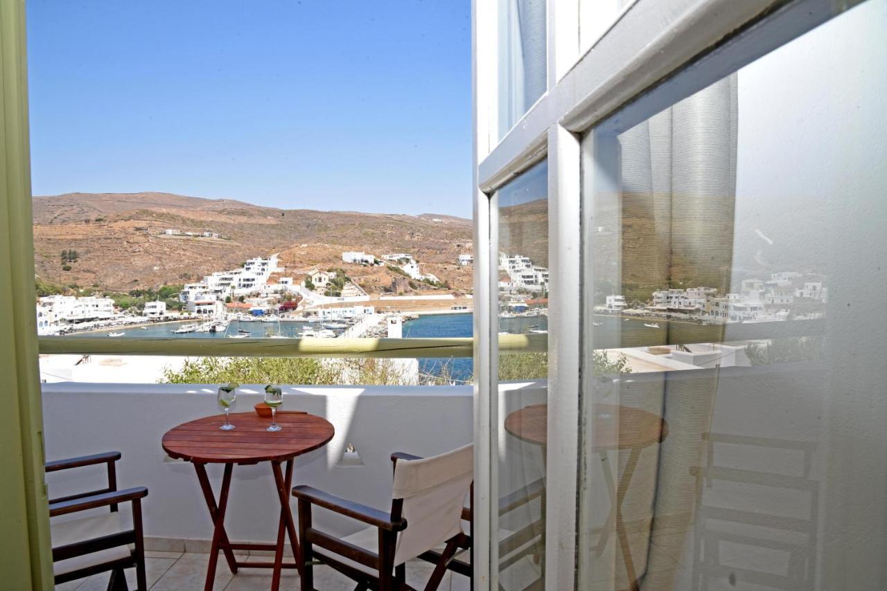 Nefeli Suites Kythnos Loutrá Dış mekan fotoğraf